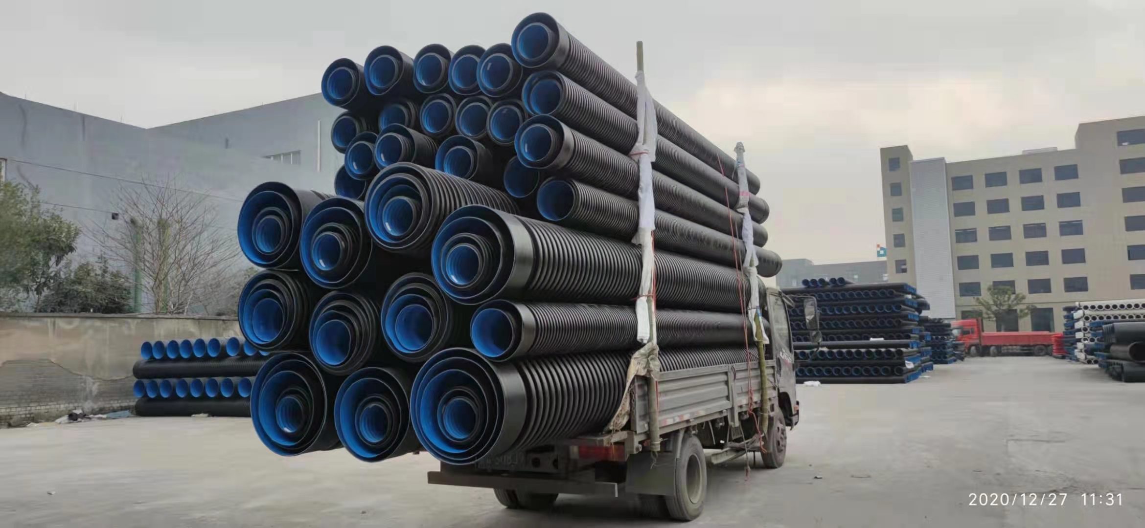 HDPE雙壁波紋管裝車